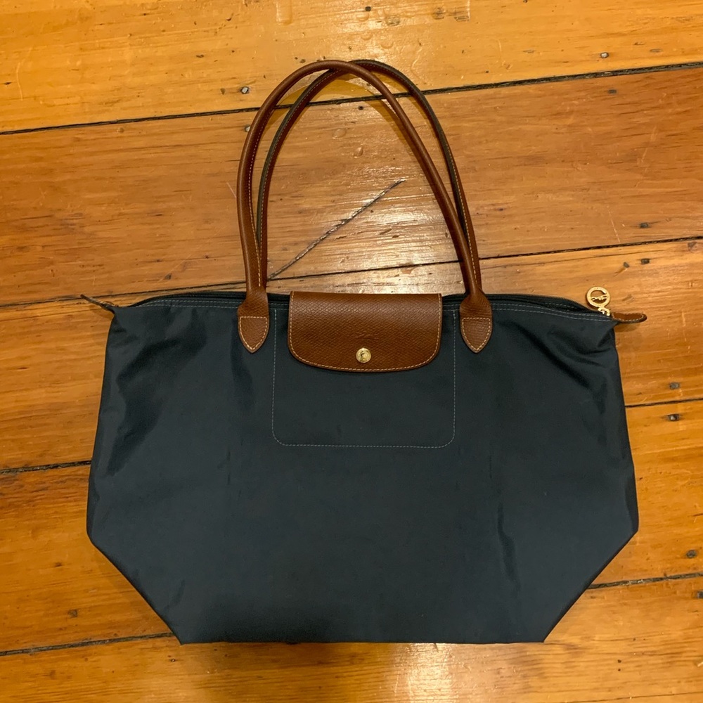 Longchamp le pliage tote medium